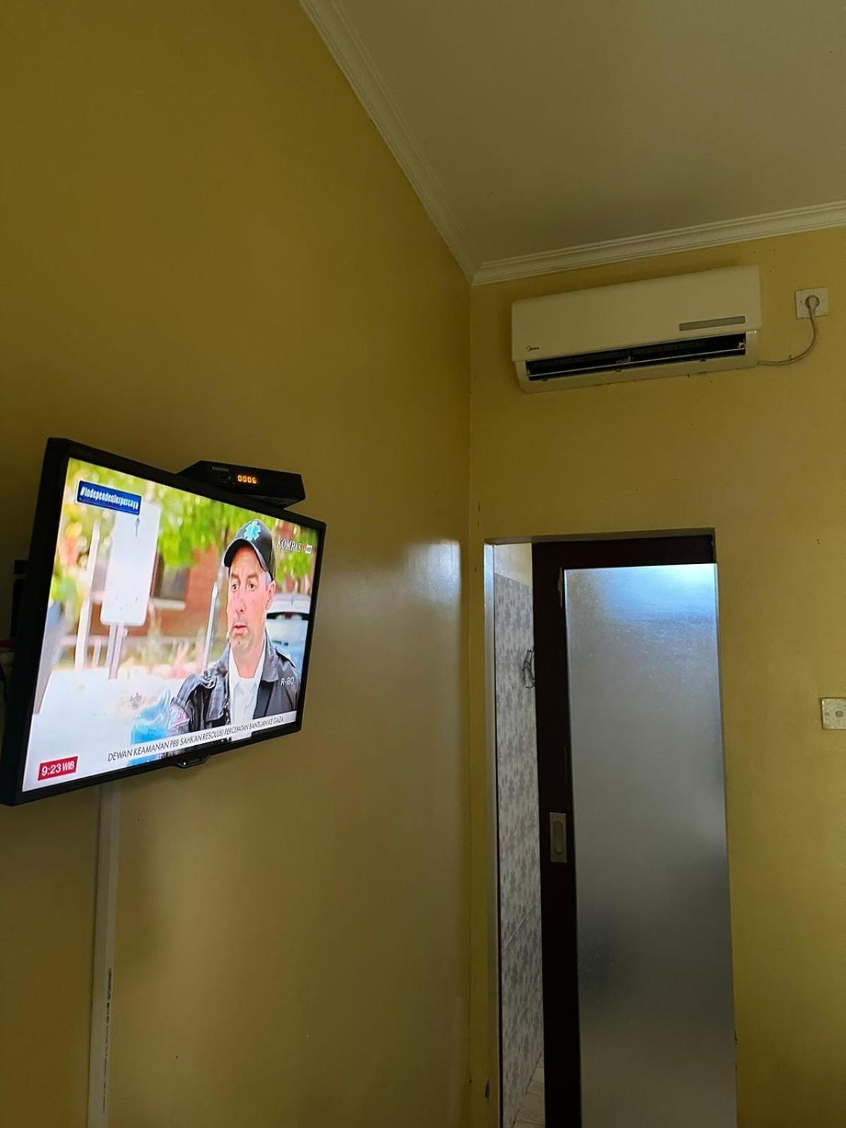 Sari Buana Bed & Breakfast Kuta  Exterior photo