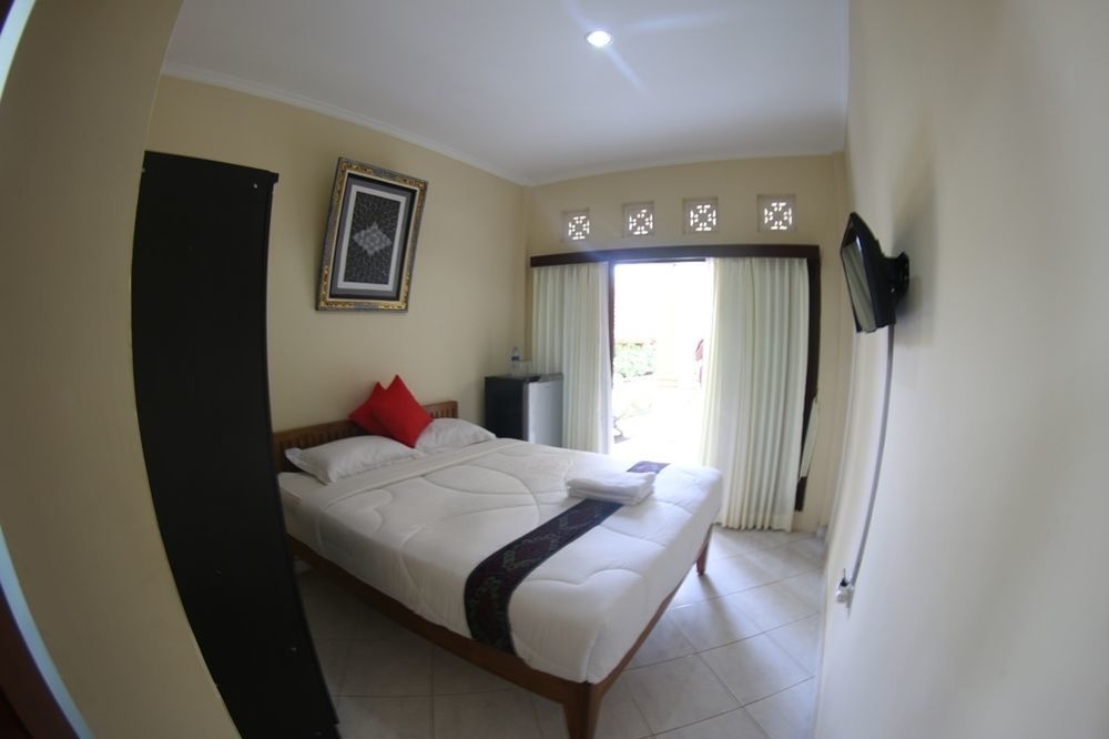 Sari Buana Bed & Breakfast Kuta  Exterior photo