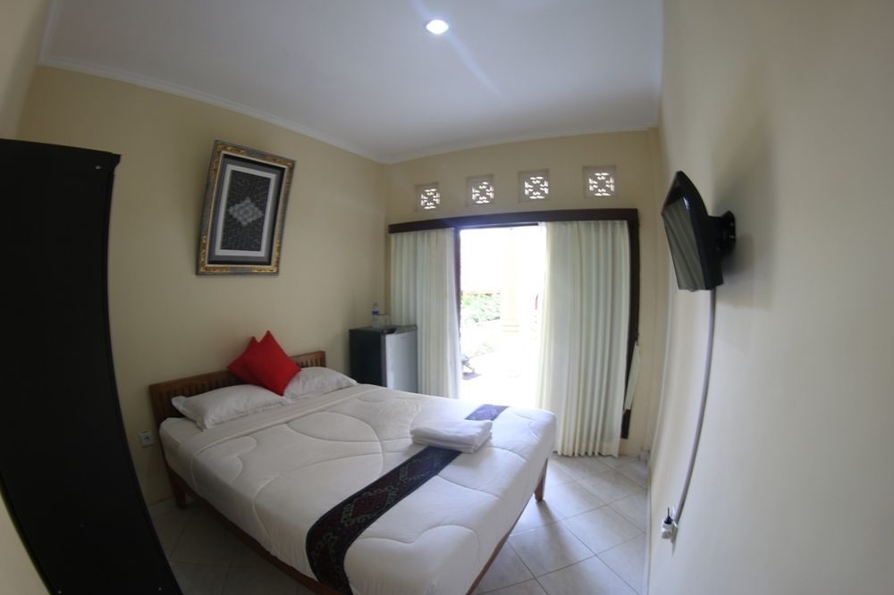 Sari Buana Bed & Breakfast Kuta  Exterior photo