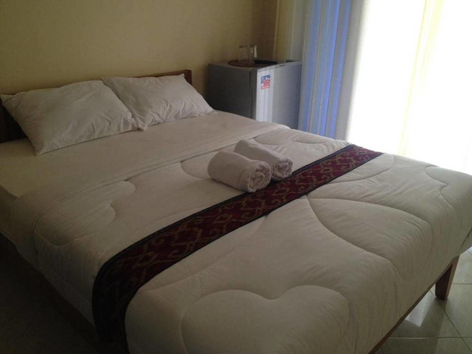 Sari Buana Bed & Breakfast Kuta  Exterior photo